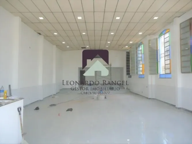 Prédio amplo a venda Templo Centro de São João