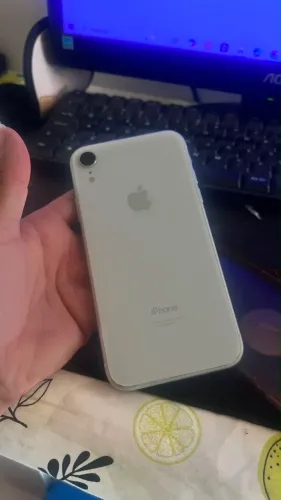 iPhone XR 128