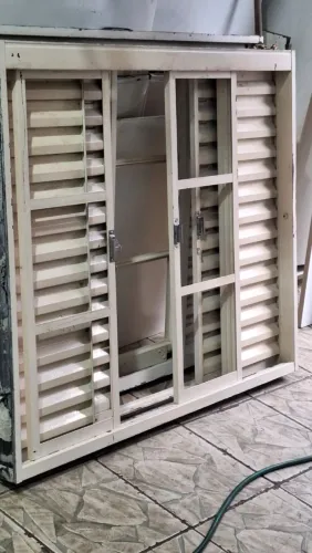 Vendo 2 janelas