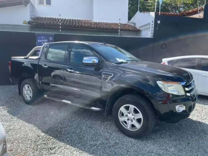 Ford Ranger XLT 2.5 16V 4X2 CD Flex 2014