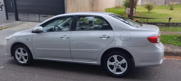 Toyota Corolla XEI 2.0 Flex 16V Aut. 2013