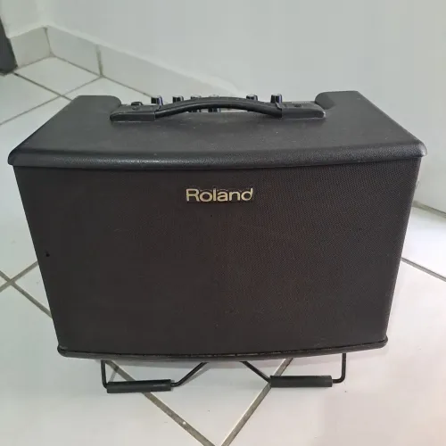 Cubo/Aplificador Roland AC 40