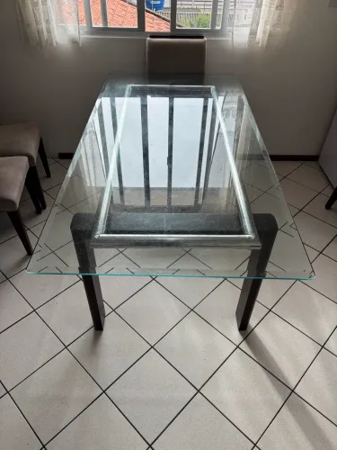 Mesa de vidro - 6 lugares (180x90)
