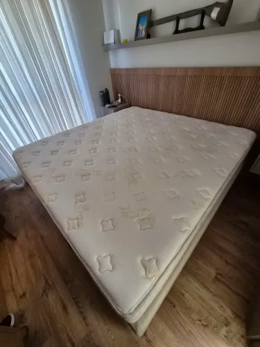 Cama King size com box Ristonic