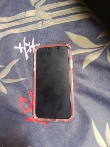 Vende-se celular iPhone 11 com 128gb de memória funcionando perfeitamente.