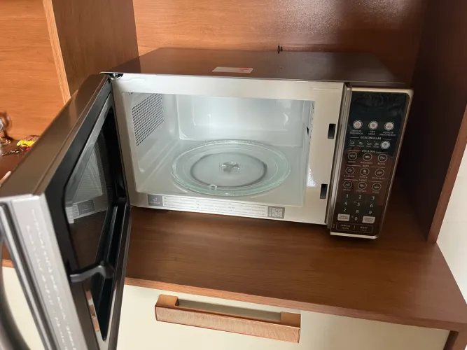 Vendo microondas eletrolux 220V