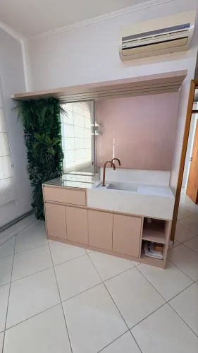 Móvel para espaço de estética
