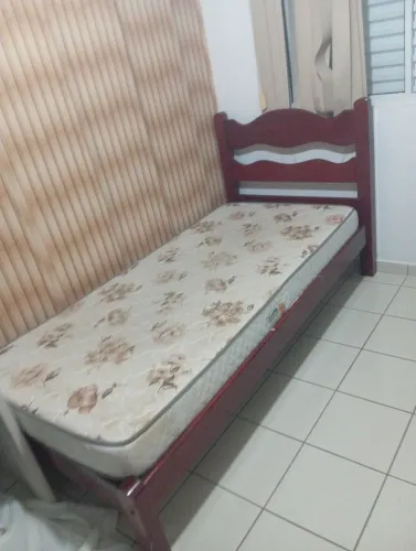 Cama com colchão