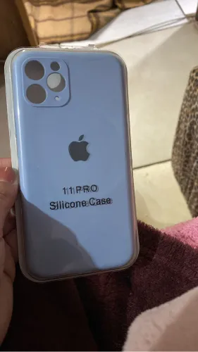 Comprei essa capinha na Shopee e veio errada está nova dentro da embalagem 
