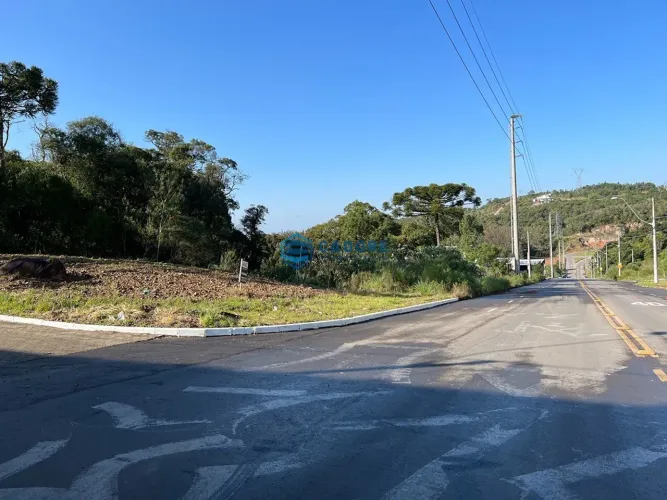 TERRENO COM 378m² NO JARDIM DAS HORTENCIAS