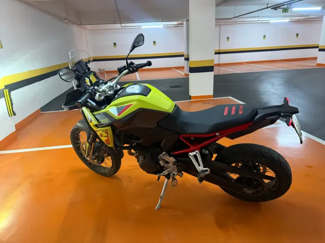 BMW F900 GS Plus
