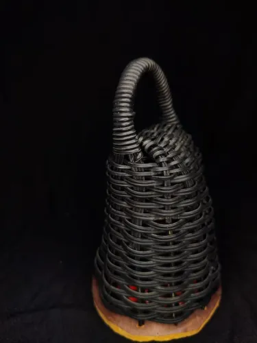 Caxixi Artesanal Preto - Resistente e Feito à Mão