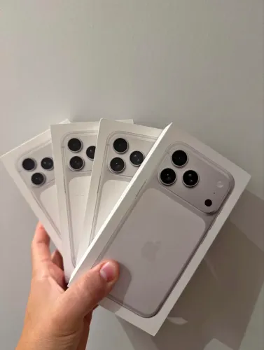 IPHONE NOVO LACRADO 17 PRO MAX PRATA