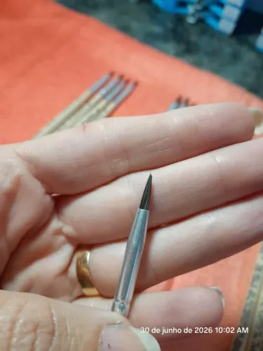 Vendo pincéis marca Castelo e Condor para pintura a óleo ou acrílico. 