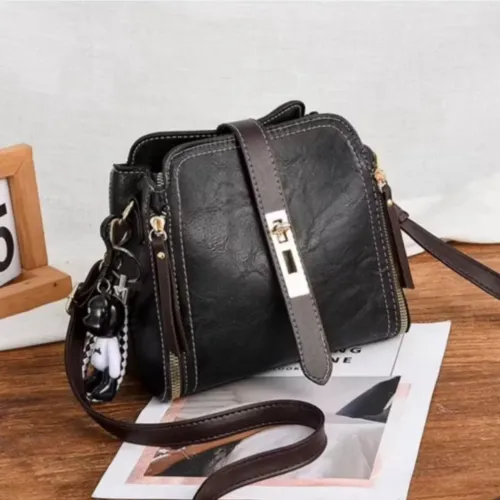 Bolsa Feminina 2 Alças + 2 Chaveiros Nova Lacrada R$ 59