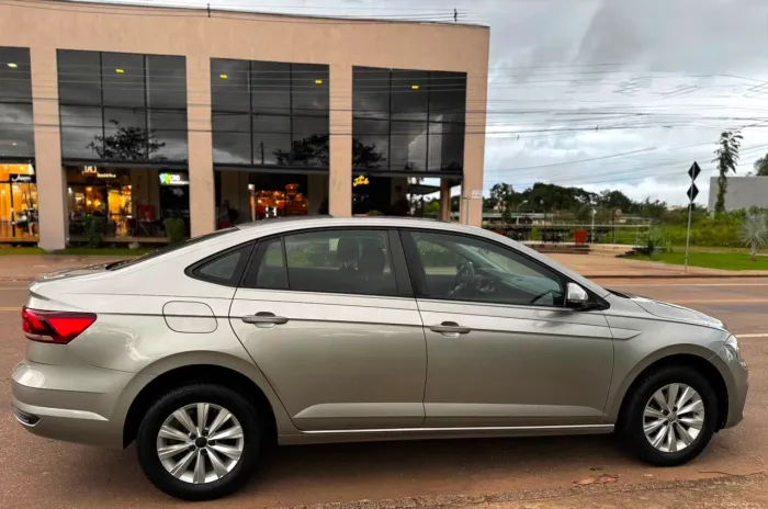 Volkswagen Virtus 1.6 MSI Flex 16V 5P Mec. 2020