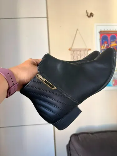 Bota Via Uno Preta Cano Curto Bico Fino Nº 37 | Excelente Estado