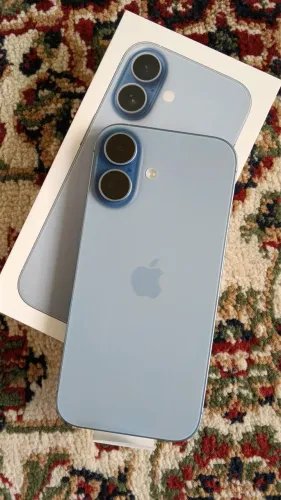 iPhone 17