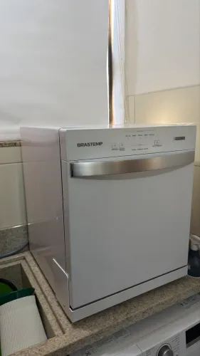 Lava-louças Brastemp 8 Serviços BLF08BB - Pouquíssimo uso | Estado de nova!