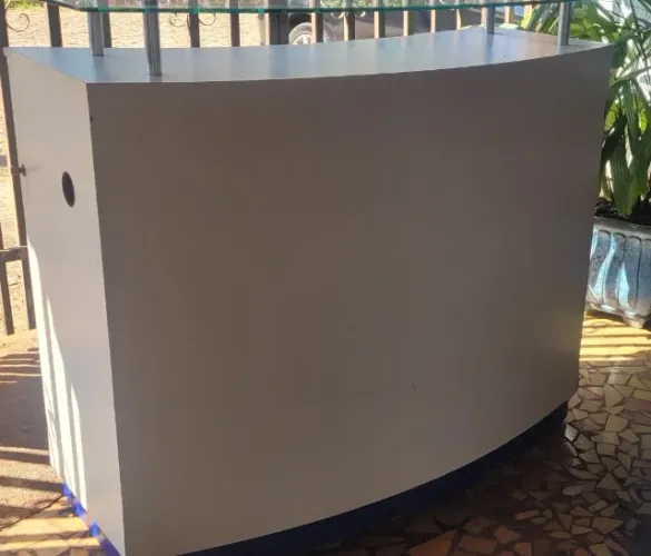 Balcão de loja Balcão de atendimento. Balcão caixa