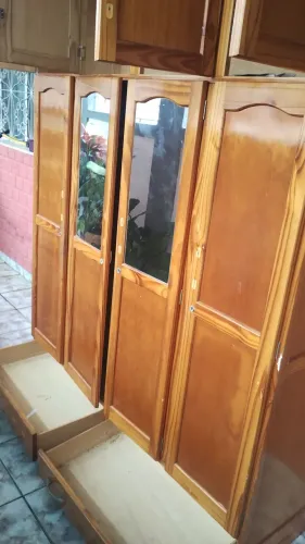 Vendo GUARDA ROUPA LINDÃO