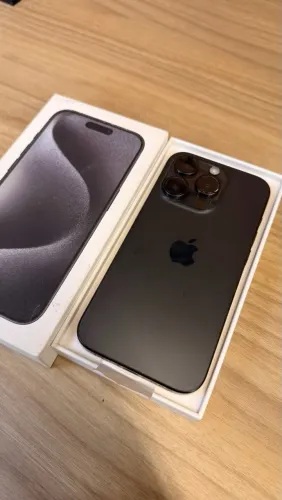 iphone 15 Pro seminovo. Ler anúncio!