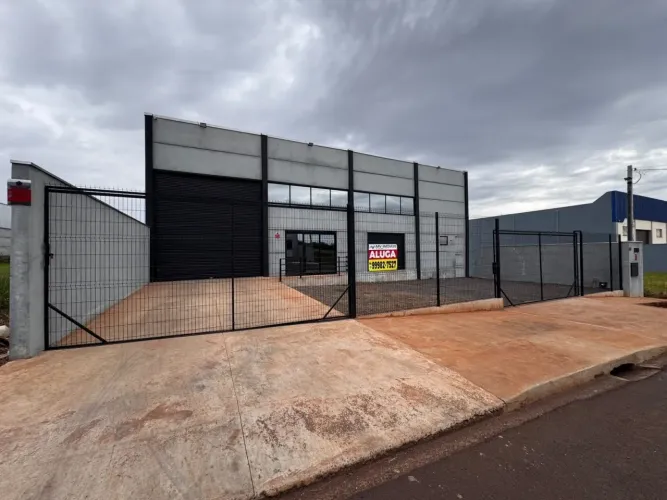 SALÃO COMERCIAL 800m² | 2 BANHEIROS | JARDIM MADRI | MARIALVA - PR