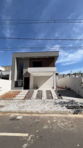 Excelente casa a venda em condomínio fechado em Varginha