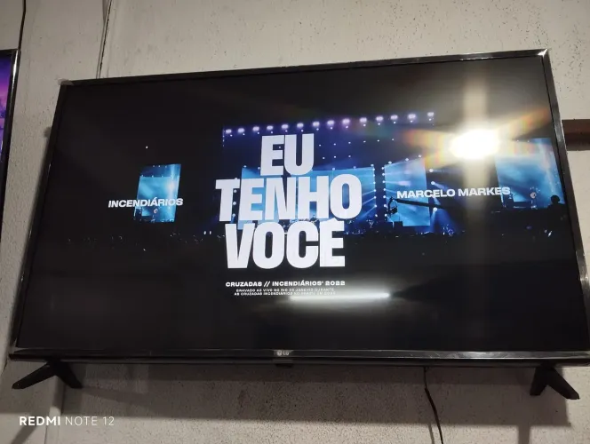 Tv marca LG 43 polegada smart semi-nova