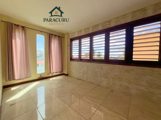 Alugo apartamento de dois quartos no Centro de Paracuru.
