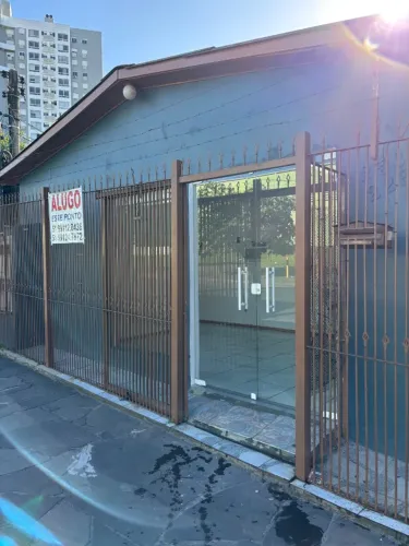 Alugo peça para comércio no Bairro Partenon ao lado do Carrefour e carris
