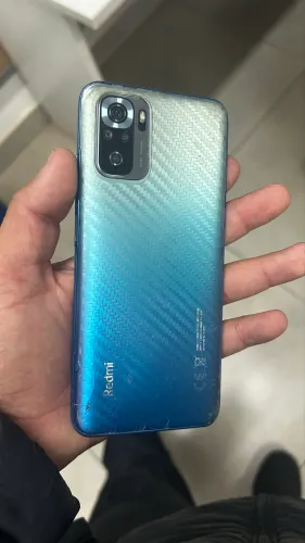 Celular à venda