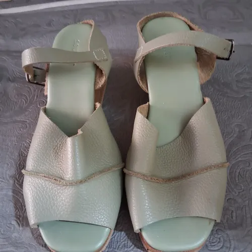 Sandalia Soulier verde número 34 perfeita