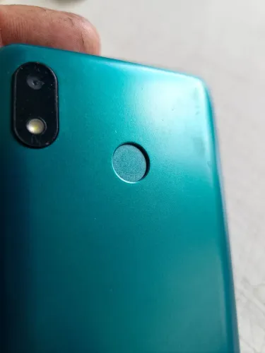 Celular OBA BOX com tela quebrada funciona tudo 
