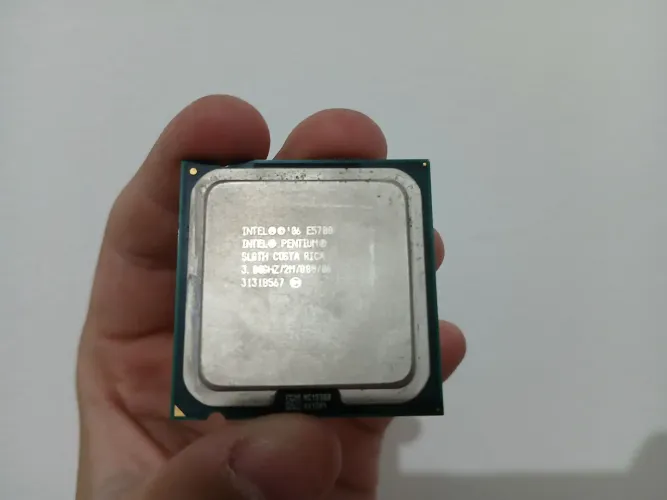 Processador CPU Pentium E5700