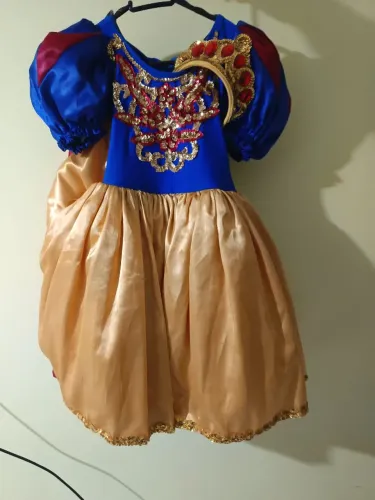 Fantasia da branca de neve 