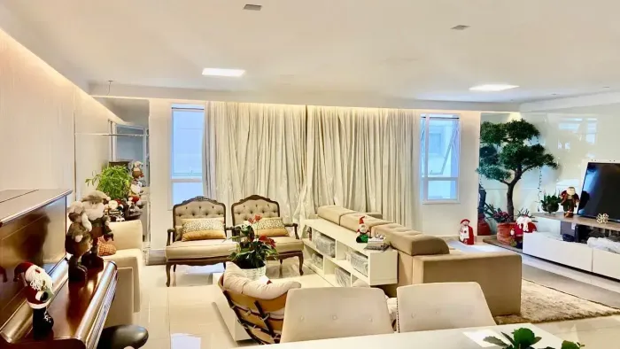Apartamento, 242m2, 4 suítes, 4 vagas, Mobiliado e Decorado, Frente ao Parque o Flamboyant