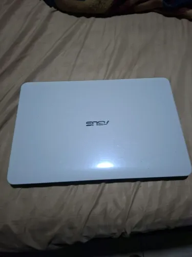 Notebook Asus no estado