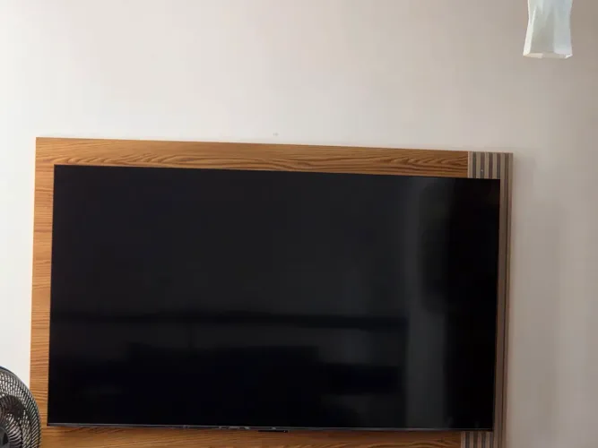 Vendo TV 75 Polegadas Tcl, sem risco, intacta, funcionando perfeitamente 