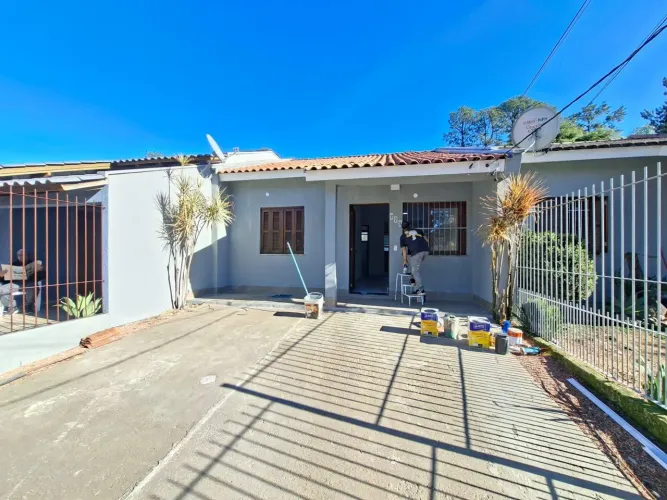 Casa 2 dormitórios para alugar Hípica Porto Alegre/RS