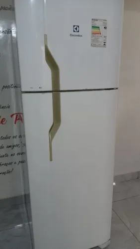 Geladeira usada em bom estado