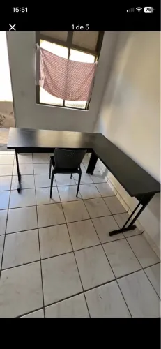 Vende-se Mesa de Escritório em L
