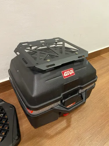 Baú givi 27L