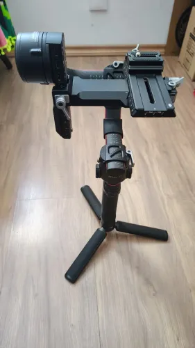Estabilizador de 3 eixos - DJI Ronin RS2