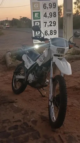 Moto XLR 2002 125 pra vender 7000