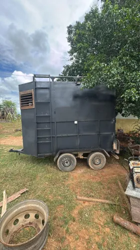 Reboque para cavalo 