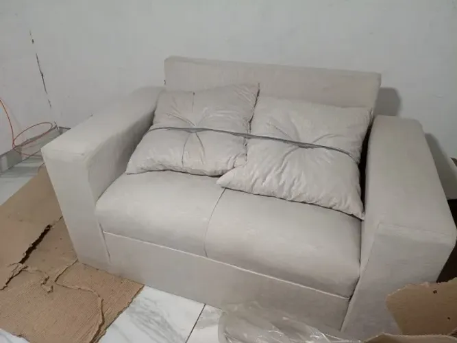 SOFÁ NOVO - 2 lugares R$ 360,00 | SEM ENTREGA, TEM CONVERSA. 
