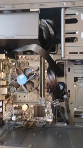 Kit Upgrade Intel: Placa-Mãe Gigabyte H310M + Processador Pentium Gold G5400