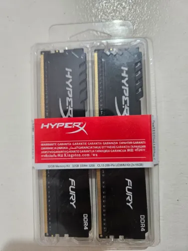 Kit Memória RAM 32GB HyperX DDR4 - 3200 (2x16GB)