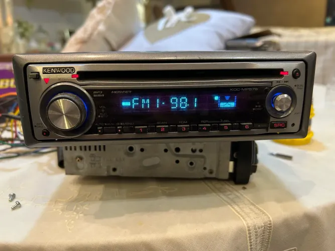 2 rádios Rádio Kenwood KDC-MP575